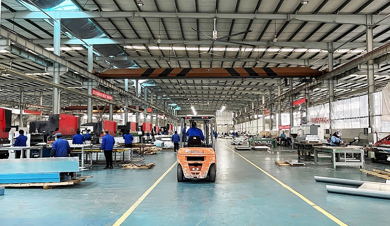 2月10日，新華網報道方大集團開年生產繁忙景象——《聚焦高質量發展 | 新氣象 新格局 新融合——深圳開局高質量發展一線觀察》