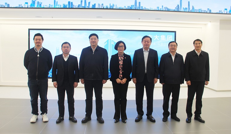 中共江西省委副書記、贛州市委書記吳忠瓊一行蒞臨方大集團考察指導